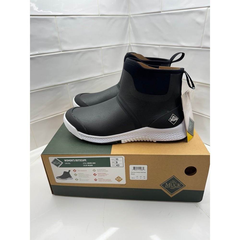 MUCK WOMEN'S OUTSCAPE CHELSEA SLIP ON‎ size 11